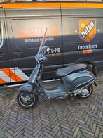 Vespa sprint scooter brom 2016 total loss + wok 10.000 km, Fietsen en Brommers, Snorfietsen en Snorscooters, Ophalen of Verzenden