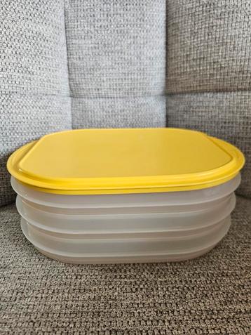 Tupperware stapel 3 vleeswaren doos -nieuw- beschikbaar voor biedingen