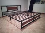 Te koop : bed (180*200cm), eenvoudig te monteren, Ophalen, Gebruikt, Zwart, Tweepersoons
