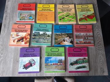 boeken modelspoor beschikbaar voor biedingen