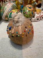 Antiek speldenkussen met muisdecoratie, Ophalen of Verzenden