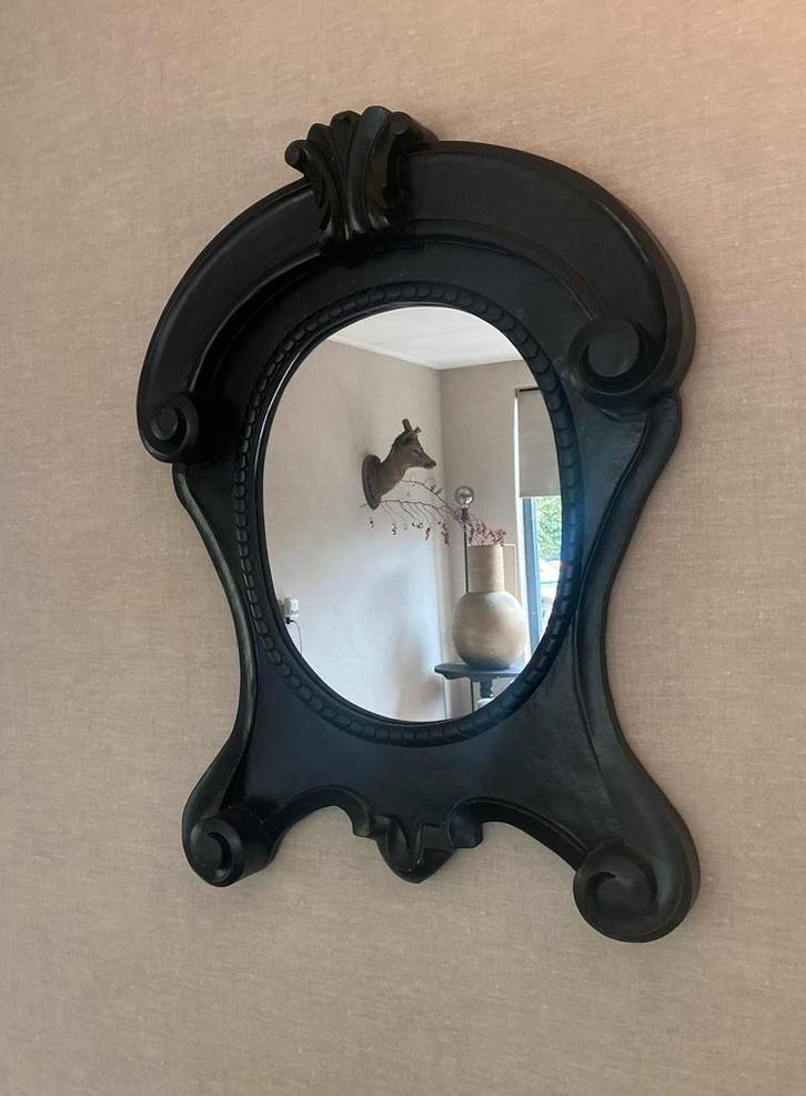 Zwarte wandspiegel, Huis en Inrichting, Woonaccessoires | Spiegels, Zo goed als nieuw, 50 tot 75 cm, Minder dan 100 cm, Ovaal