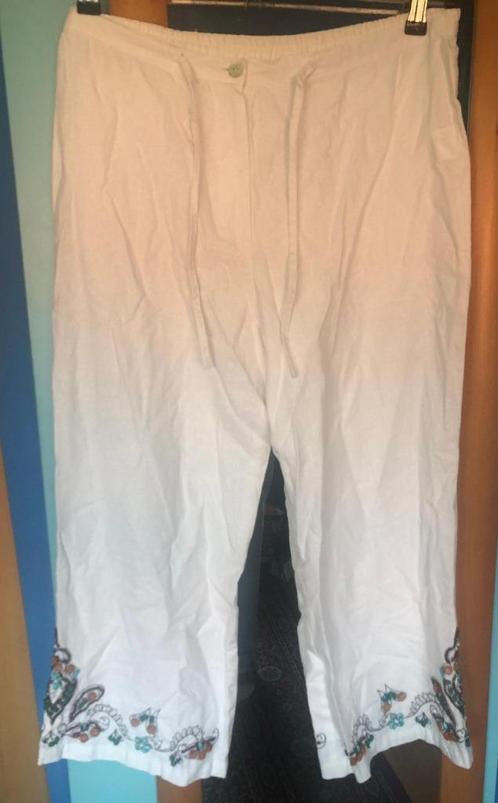 mooie witte linnenmix zomerbroek met borduursel 40/42 zgan, Kleding | Dames, Broeken en Pantalons, Zo goed als nieuw, Maat 38/40 (M)