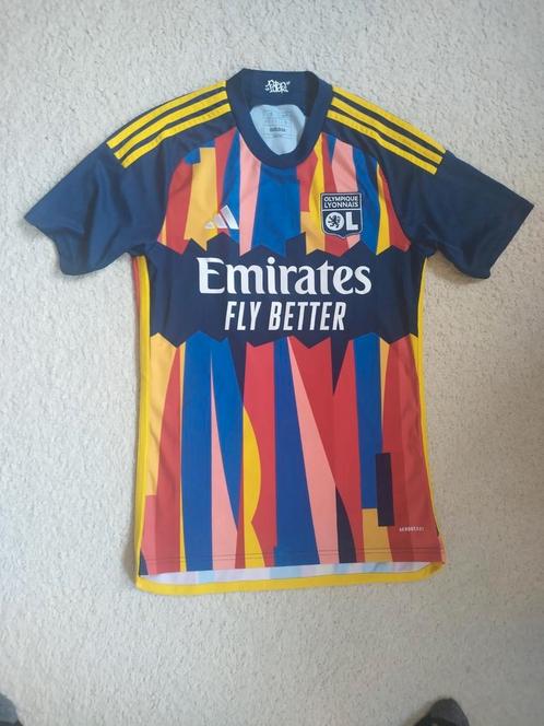 Olympique Lyon 3e shirt 2023/24 - maat S, Sport en Fitness, Voetbal, Zo goed als nieuw, Shirt, Maat S, Verzenden