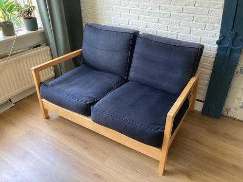 Ikea lillberg 2 zitsbank tweezitsbank hout, Huis en Inrichting, Banken | Bankstellen, Gebruikt, Rechte bank, Tweepersoons, Minder dan 150 cm