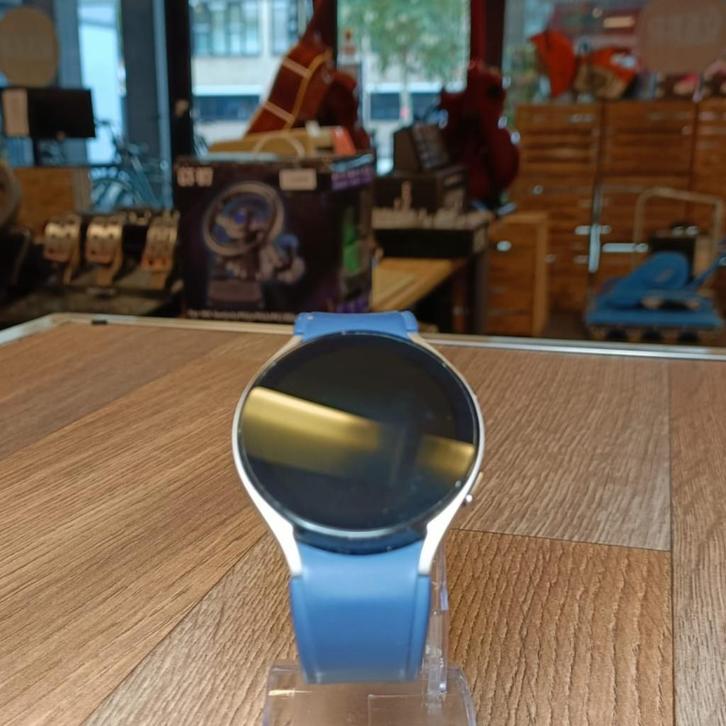 Samsung Galaxy Watch 5 Nette staat Met garantie, Sieraden, Tassen en Uiterlijk, Smartwatches, Zo goed als nieuw