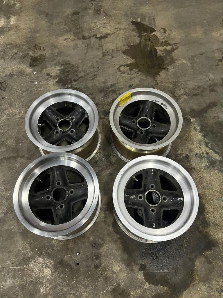 revolutions 4 spoke 13 inch 4x108, Auto-onderdelen, Ophalen, 13 inch, Zomerbanden, Velg(en)