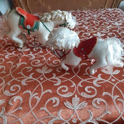 2x vintage leren circuspaardjes, Antiek en Kunst, Antiek | Speelgoed, Verzenden
