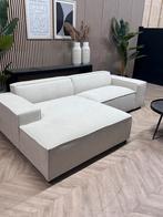 SHOWMODEL Hippe Hoekbank - Crème - 260 x 150, Huis en Inrichting, Banken | Bankstellen, Ophalen, 250 tot 300 cm, -, -