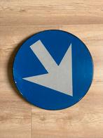 Verkeersbord met pijl, metaal diameter 40 cm, Ophalen of Verzenden, Gebruikt