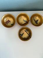 4 antieke Japanse lak bakjes met goud beschildering., Ophalen of Verzenden