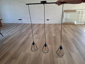 Hanglamp beschikbaar voor biedingen