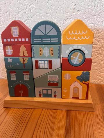 Houten Stapelblokken Huizen beschikbaar voor biedingen