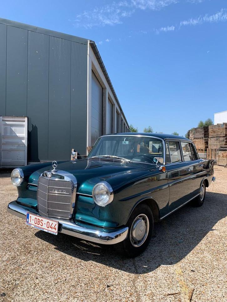 Mercedes 190 D Heckflosse, Auto's, Oldtimers, Particulier, Mercedes-Benz, Diesel, Sedan, Handgeschakeld, Groen, Zwart, Ophalen