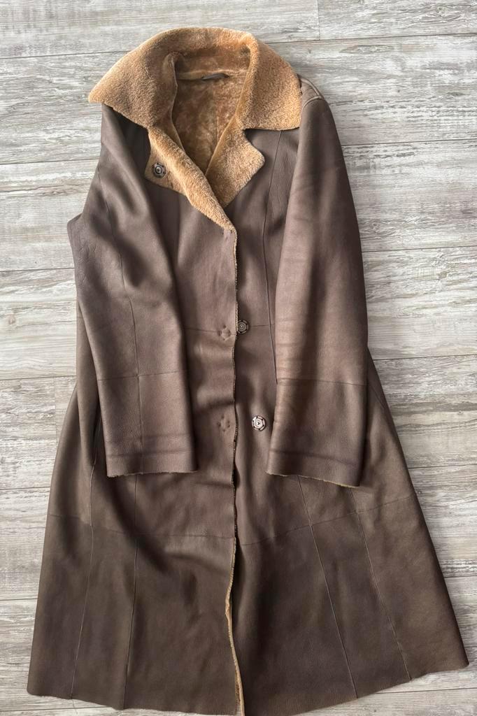 Marc Cain lamsleer (fur) jas, Kleding | Dames, Jassen | Winter, Zo goed als nieuw, Maat 42/44 (L), Bruin, Ophalen of Verzenden