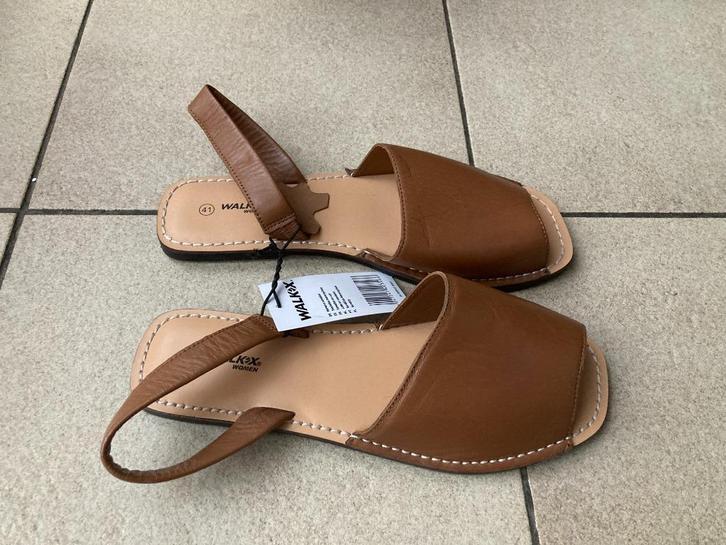 Nieuwe Bruine sandalen - maat 41, Kleding | Dames, Schoenen, Nieuw, Sandalen of Muiltjes, Bruin, Ophalen of Verzenden