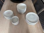 Ikea servies 44 stuks!!, Huis en Inrichting, Ophalen, Zo goed als nieuw, Overige stijlen, Bord(en)