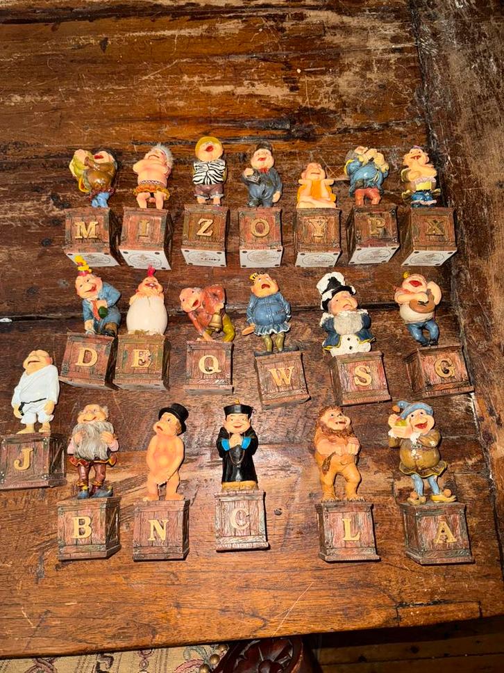 19 vintage genummerde efteling letter laven ( niet los ), Verzamelen, Efteling, Zo goed als nieuw, Beeldje of Poppetje, Ophalen of Verzenden