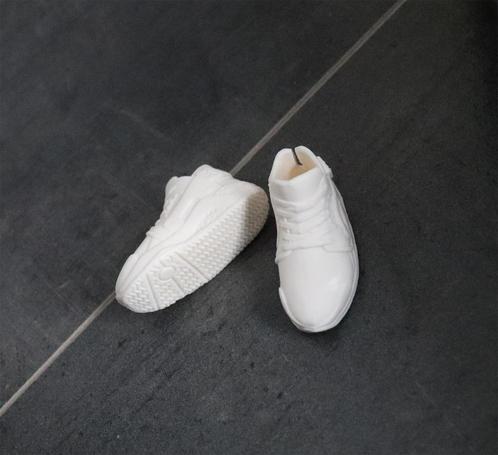 Barbie kleding nieuw - Ken - Originele sport schoenen wit, Kinderen en Baby's, Speelgoed | Poppen, Nieuw, Barbie, Ophalen of Verzenden