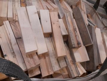 Haardhout kachelhout stookhout vuren bigbag 1m3 € 100 beschikbaar voor biedingen