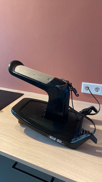 Kid sit meerijdplankje beschikbaar voor biedingen