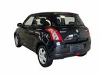 Suzuki Swift 1.3 GA | Airco | LMV | Trekhaak | Radio / CD |, Stof, Gebruikt, 31 €/maand, Origineel Nederlands