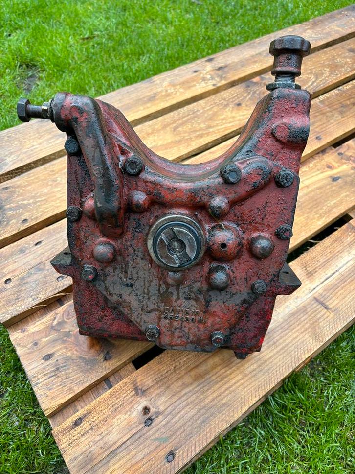 Farmall M onderdelen hydrauliek pomp, Zakelijke goederen, Agrarisch | Tractoren, tot 2500, tot 80 Pk, Oldtimer, Verzenden