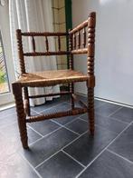 ouderwets stoeltje, Huis en Inrichting, Stoelen, Ophalen, Riet of Rotan, Gebruikt, Bruin