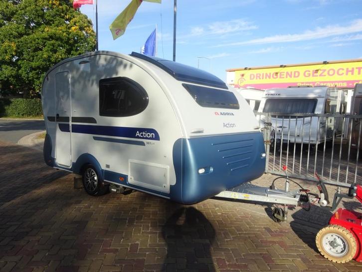 Adria Action 361 LH GERESERVEERD, Caravans en Kamperen, Caravans, Bedrijf, tot en met 2, 750 - 1000 kg, Overige, Adria, 2 aparte bedden