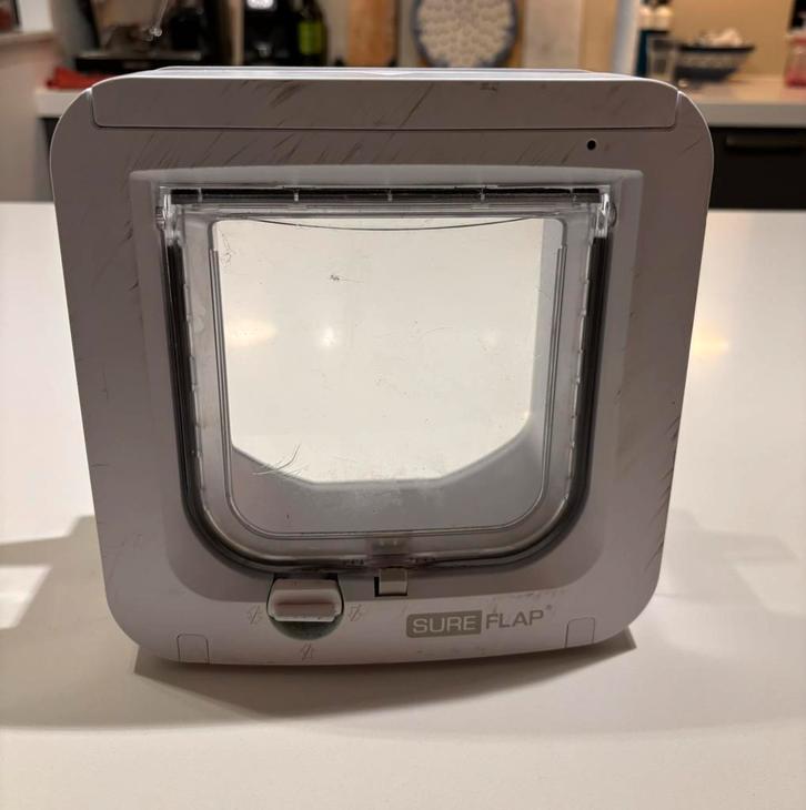 SureFlap Microchip Kattenluik, Dieren en Toebehoren, Katten-accessoires, Gebruikt, Ophalen of Verzenden