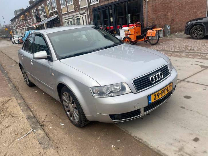 Audi A4 2.0 96KW 2004 Grijs, Auto's, Audi, Particulier, A4, ABS, Adaptive Cruise Control, Airbags, Airconditioning, Alarm, Android Auto