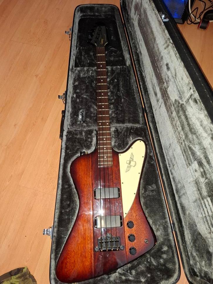 Epiphone Thunderbird Basgitaar met Koffer, Muziek en Instrumenten, Snaarinstrumenten | Gitaren | Bas, Gebruikt, Ophalen of Verzenden