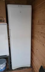 Vriezer Indesit, Witgoed en Apparatuur, Vriezers en Diepvrieskisten, Ophalen, Vrijstaand, 160 cm of meer