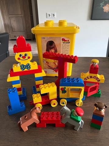 DUPLO 2386 Circus Emmer met bouwstenen. beschikbaar voor biedingen
