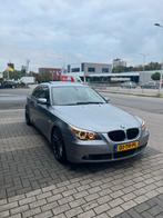 BMW 5-Serie 3.0 I 530 AUT 2006 Grijs, Auto's, BMW, Automaat, Achterwielaandrijving, Zwart, 2996 cc
