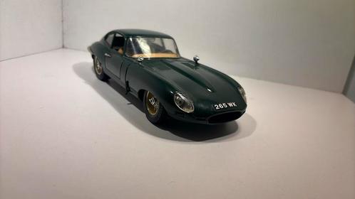 Jaguar type e coupé Bburago 1.18, Hobby en Vrije tijd, Modelauto's | 1:18, Zo goed als nieuw, Bburago, Ophalen of Verzenden