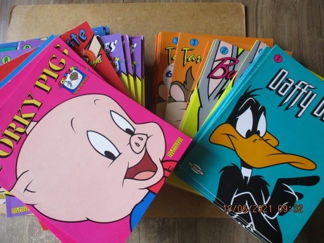 adv3605 looney tunes album reeks, Eén stripboek, Ophalen, Gelezen