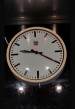 VINTAGE RETRO WERKEND CHEVRON OIL WERKPLAATS ELECTRIC KLOK, Ophalen of Verzenden