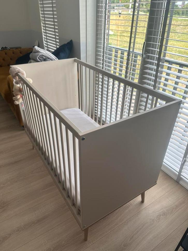 ZGAN Quax flow clay 2-delige babykamer. Super mooi!, Kinderen en Baby's, Kinderkamer | Complete kinderkamers, Zo goed als nieuw