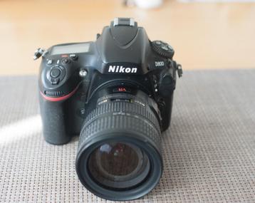 Nikon D800 met 24-120 m/m lens. beschikbaar voor biedingen
