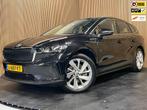 Skoda Enyaq iV 80|GROTE ACCU|1/2 LEDER|ANDROID AUTO/APPLE CA, Auto's, Skoda, Automaat, Achterwielaandrijving, Gebruikt, Zwart
