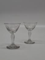 2 boreel, gin glaasjes c1840, Ophalen of Verzenden, Zo goed als nieuw, Borrel- of Shotglas