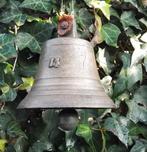 Vintage brons bel . 9.7cm diameter x 10cm hoogte . NR 14., Ophalen of Verzenden, Brons