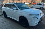 Mitsubishi Outlander 2.0 Dohc Mivec Phev 203pk 4WD CVT 5P, Outlander, Zwart, 4 cilinders, Wit