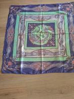 Sjaal  met mooi print, Verzenden, Gedragen, Sjaal