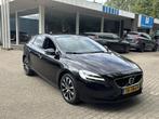 Volvo V40 2.0 T3 Dynamic Edition Pano Standkachel Keyless, Auto's, Volvo, Voorwielaandrijving, 65 €/maand, Stof, Gebruikt