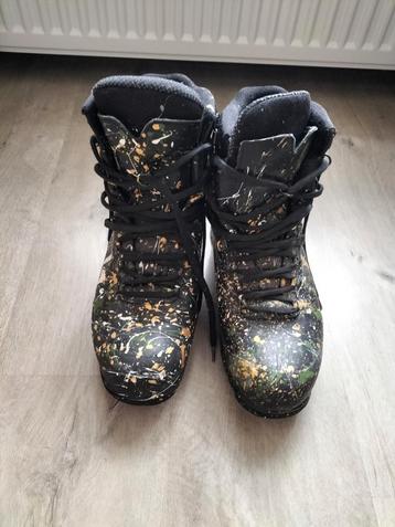 Gepimpte schoenen maat 44 beschikbaar voor biedingen