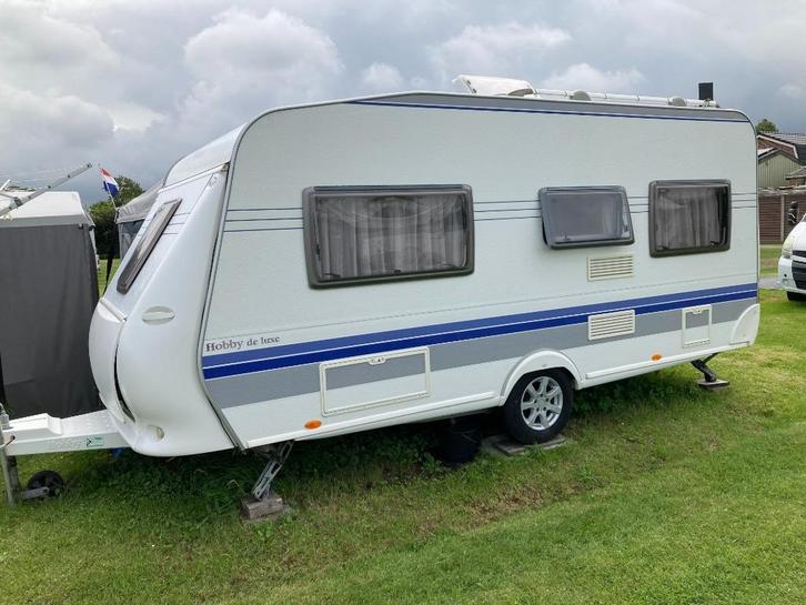 Zeer mooie Hobby 460 UFE de Luxe met goede voortent, Caravans en Kamperen, Caravans, Particulier, tot en met 4, 1000 - 1250 kg