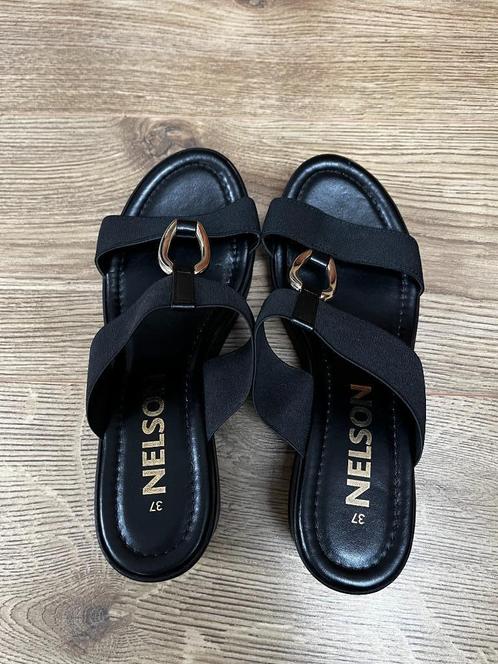 Nieuwe Nelson damessandaal (slipper) maat 37, Kleding | Dames, Schoenen, Nieuw, Sandalen of Muiltjes, Zwart, Ophalen of Verzenden