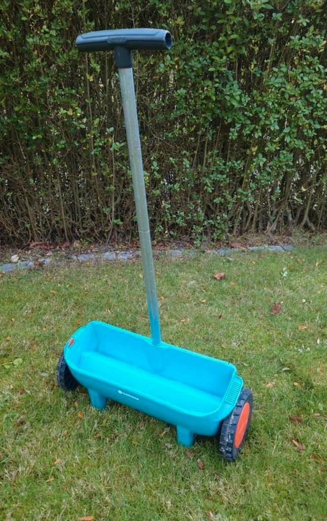 Gardena Zaaiwagen / strooiwagen (voor oa gras, kalk) zgan!, Tuin en Terras, Hand-tuingereedschap, Zo goed als nieuw, Overige soorten